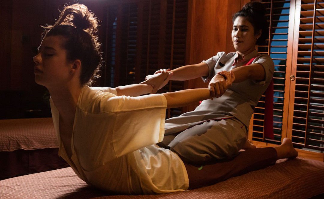 Back, Neck and Shoulder massage at Samranjai